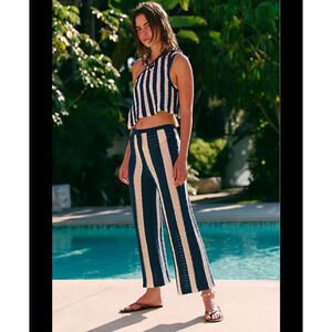 NWOT Free People free-est Joan Fauxchet Set Striped Navy White Crochet Size Med